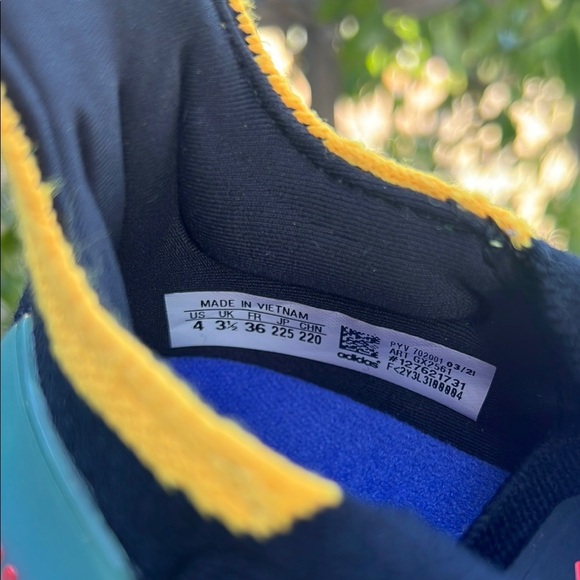 Adidas Black and Blue Athletic Shoes Ultraboost 21 running shoes size 4 Women's - Picture 12 of 12